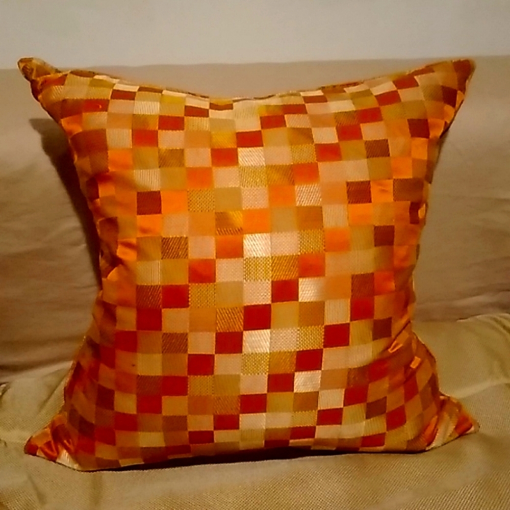 Silky downy checkered  pillow sz 18"